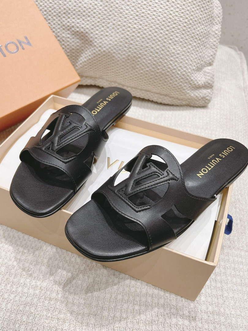 LV 1ABP20 Louis Vuitton LV Isola Flat Mules L66406