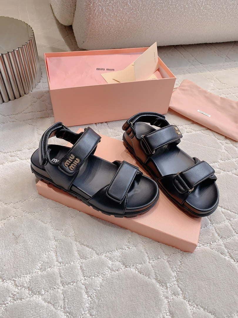 MiuMiu 5X135E Women’s Sporty matelassé nappa leather sandals Miu80012
