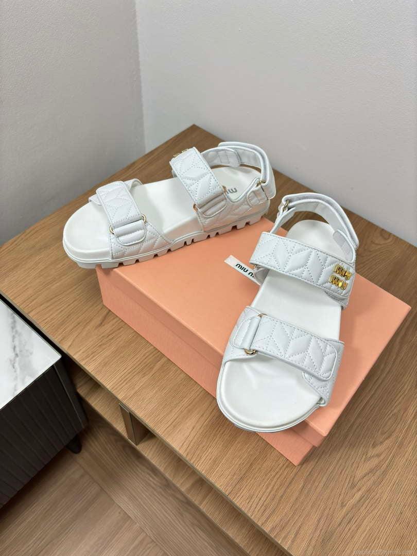 MiuMiu 5X135E Women’s Sporty matelassé nappa leather sandals Miu8002