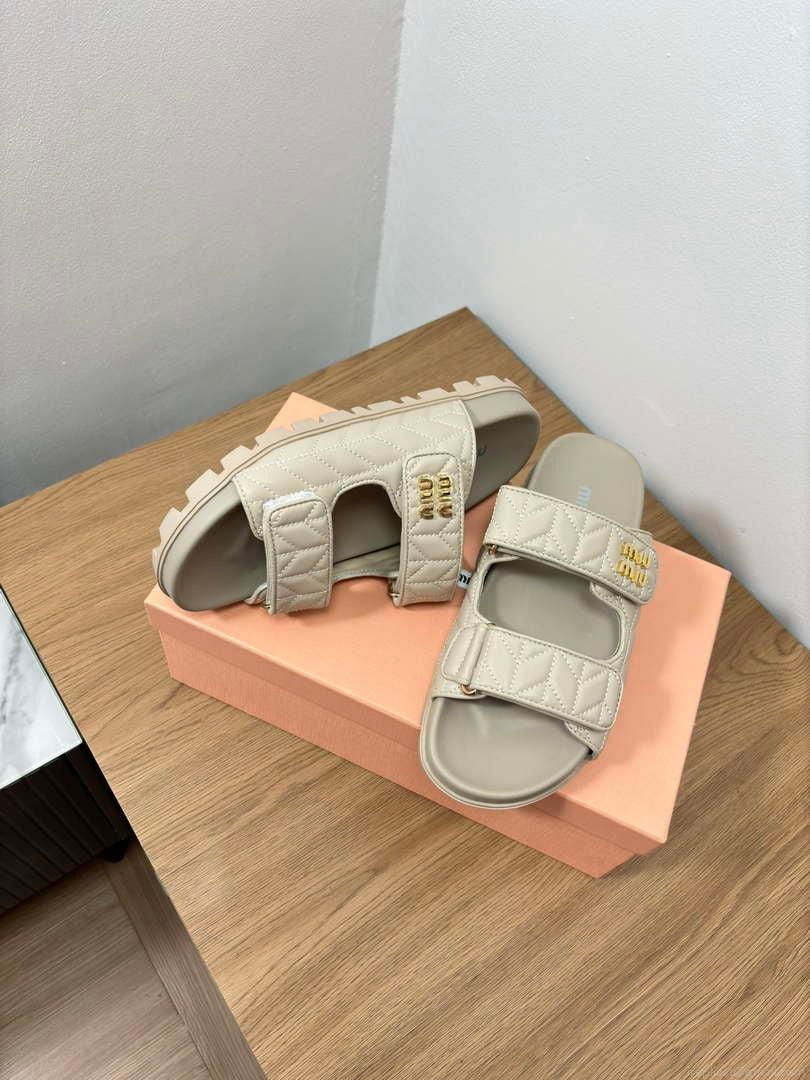 MiuMiu 5X135E Women’s Sporty matelassé nappa leather sandals Miu8009