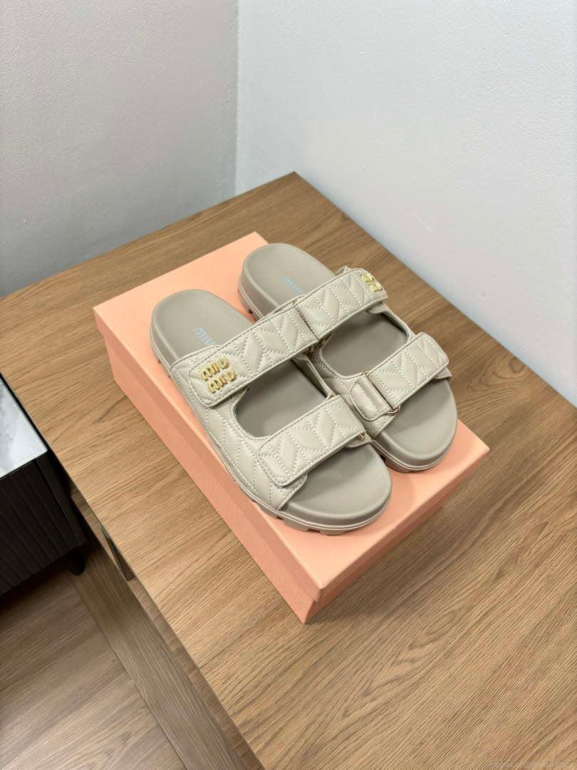 MiuMiu 5X135E Women’s Sporty matelassé nappa leather sandals Miu8009