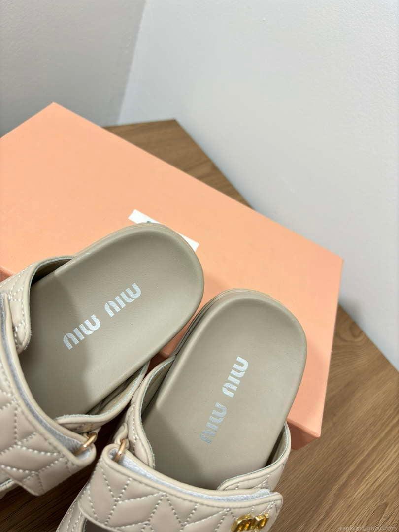 MiuMiu 5X135E Women’s Sporty matelassé nappa leather sandals Miu8009