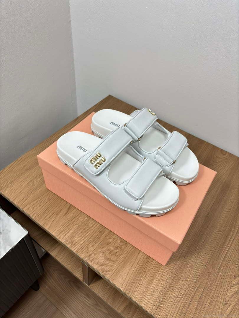 MiuMiu 5X135E Women’s Sporty matelassé nappa leather sandals Miu80015