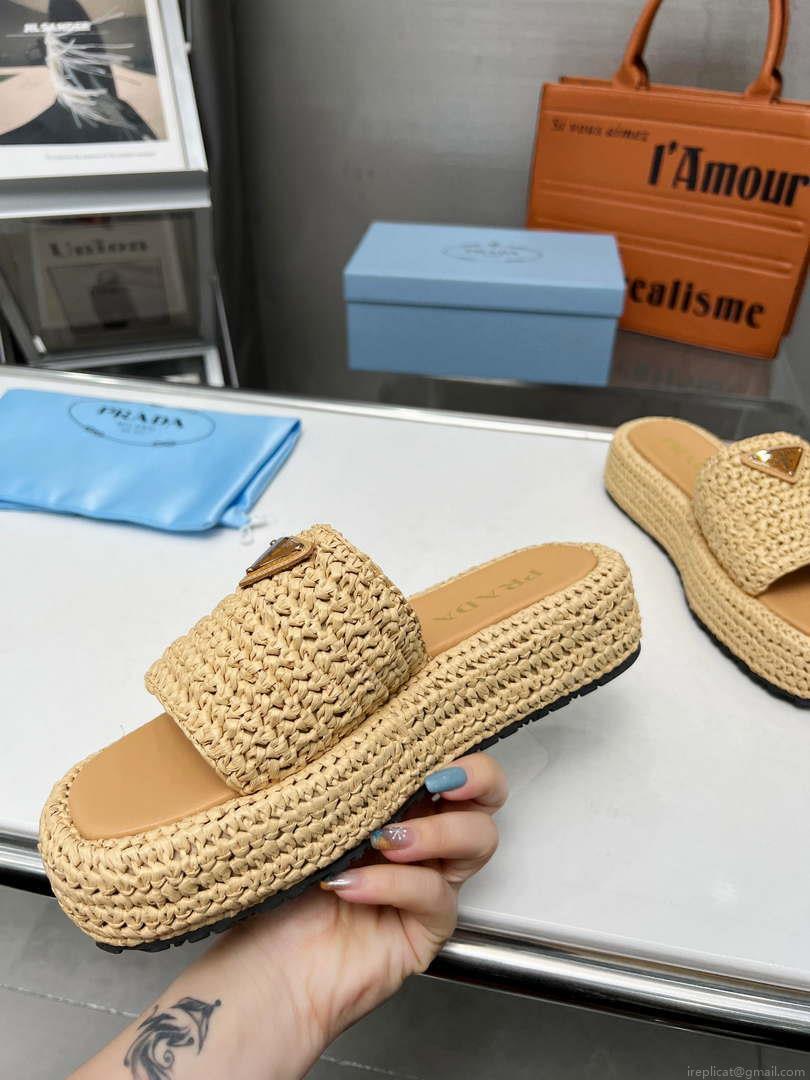 Prada 1XZ761 Crochet Flatform slides in Raffia