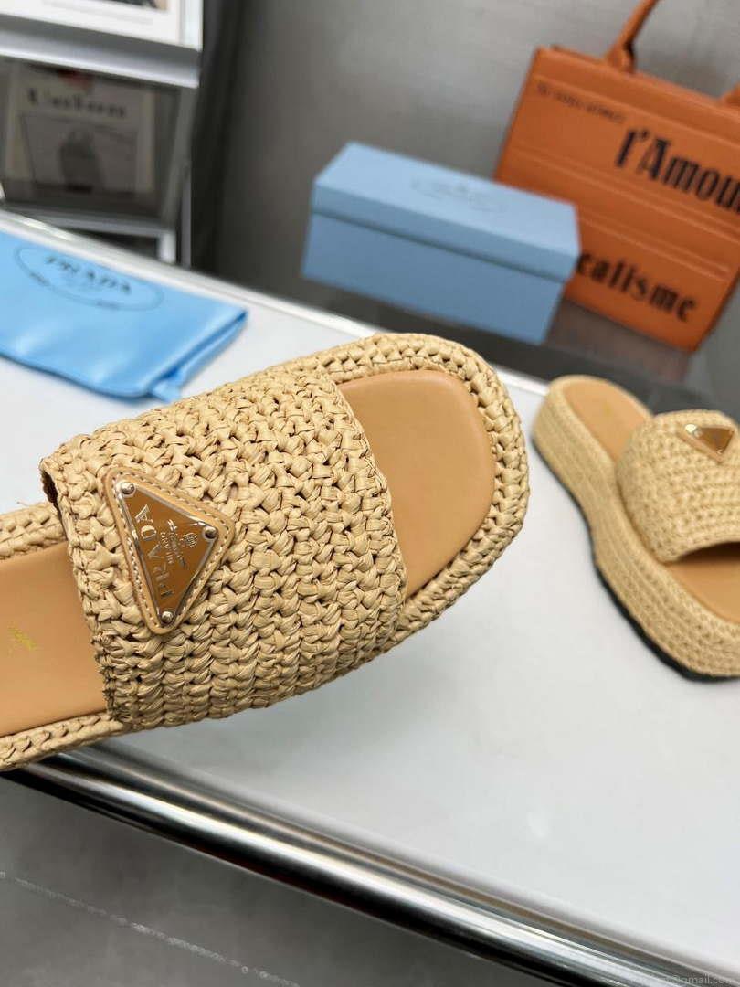 Prada 1XZ761 Crochet Flatform slides in Raffia