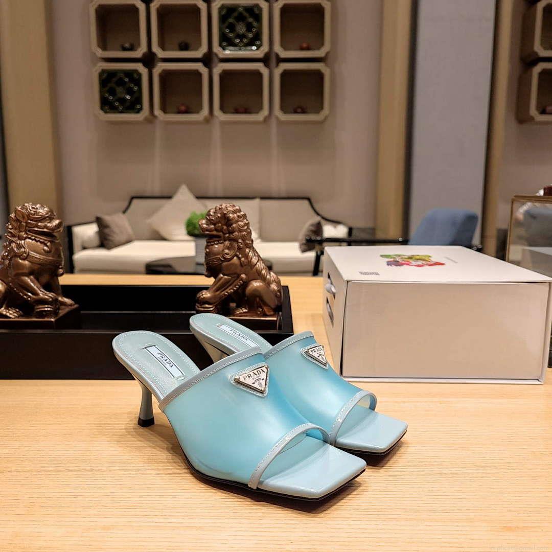 Prada 1XX644 Plexiglas and patent leather sandals P78602