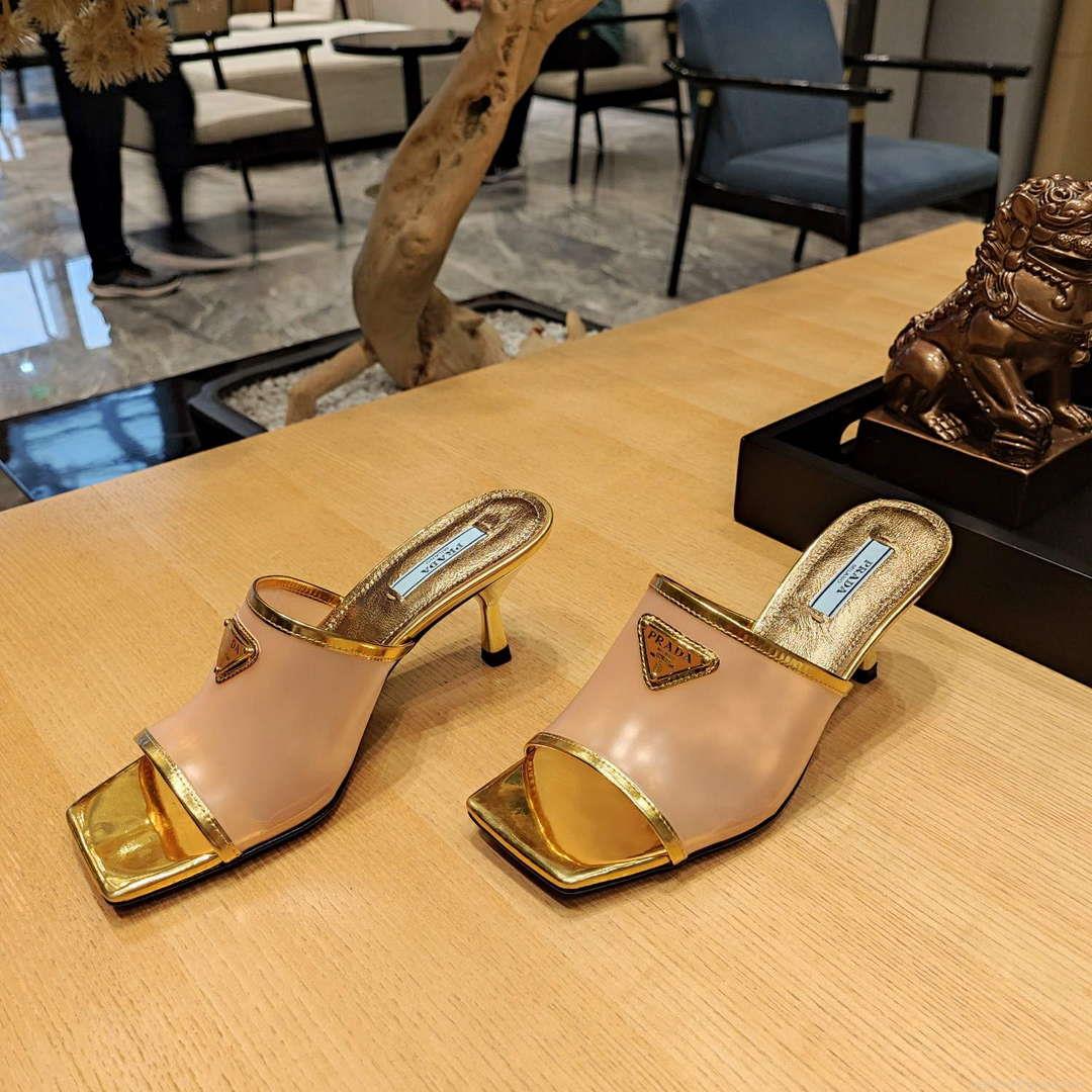 Prada 1XX644 Plexiglas and patent leather sandals P78604