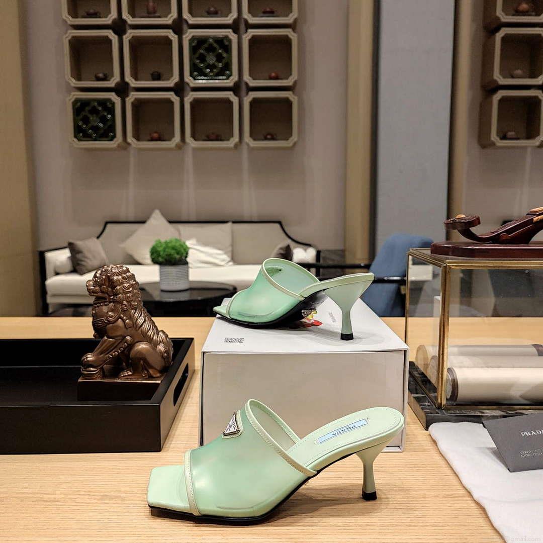Prada 1XX644 Plexiglas and patent leather sandals P78605