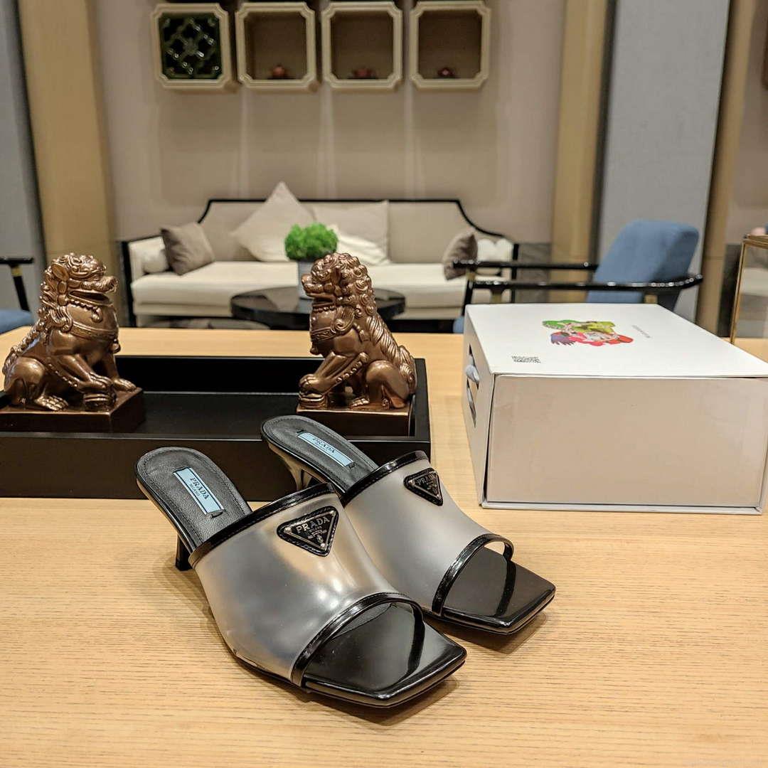 Prada 1XX644 Plexiglas and patent leather sandals P78606