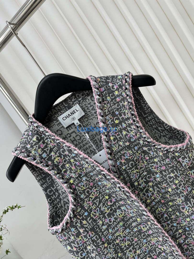 Chanel 2024 spring and summer catwalk vest C80092