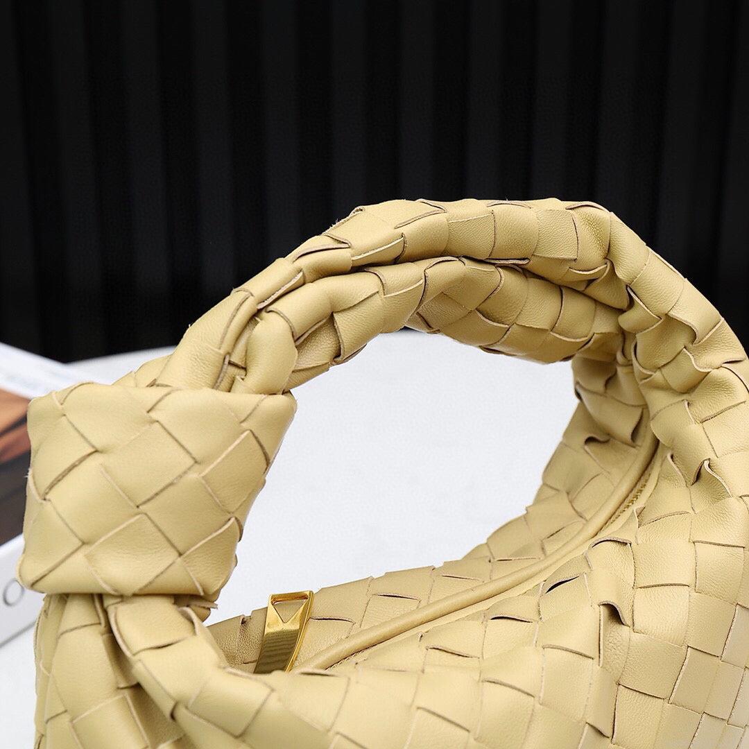 Bottega Veneta BV 651876 mini Jodie Porridge