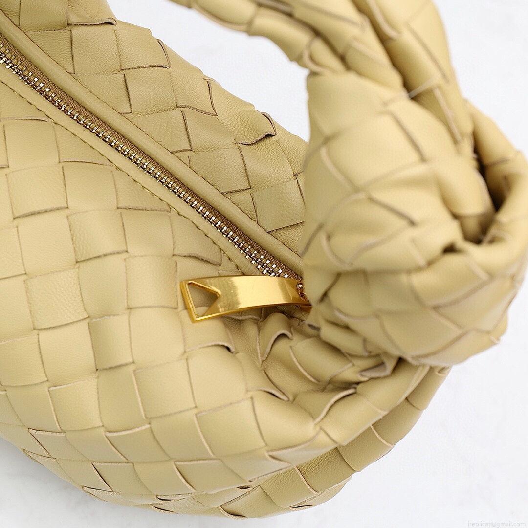 Bottega Veneta BV 651876 mini Jodie Porridge