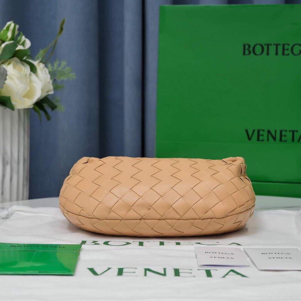 Bottega Veneta BV 651876 mini Jodie Apricot