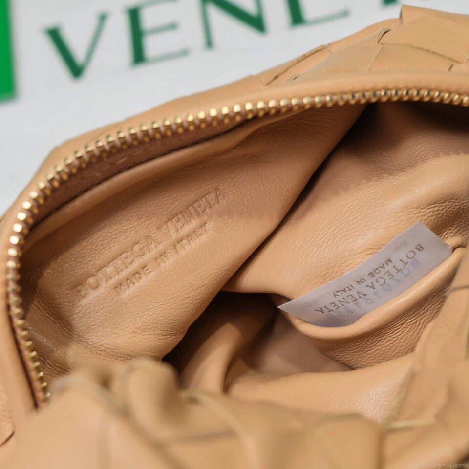 Bottega Veneta BV 651876 mini Jodie Apricot