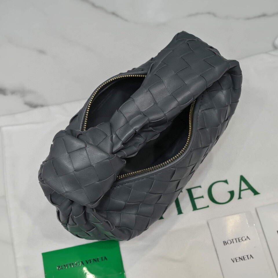 Bottega Veneta BV 651876 mini Jodie Dark Grey