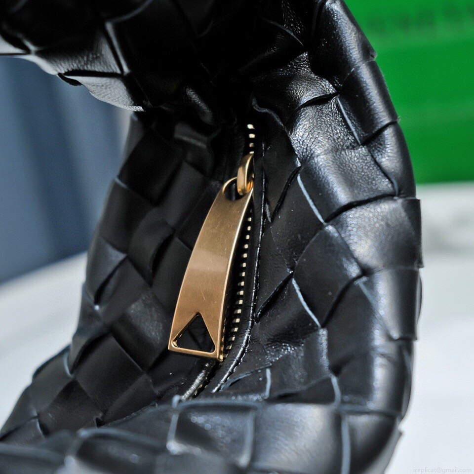 Bottega Veneta BV 651876 mini Jodie Black Gold