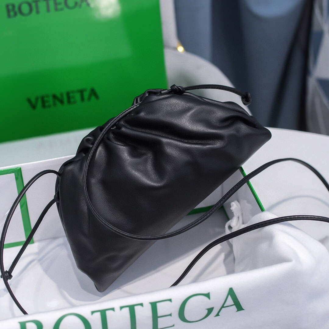 Bottega Veneta 585852 BV Mini Pouch Black Bag