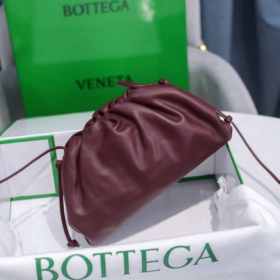 Bottega Veneta 585852 BV Mini Pouch Wine Red Bag