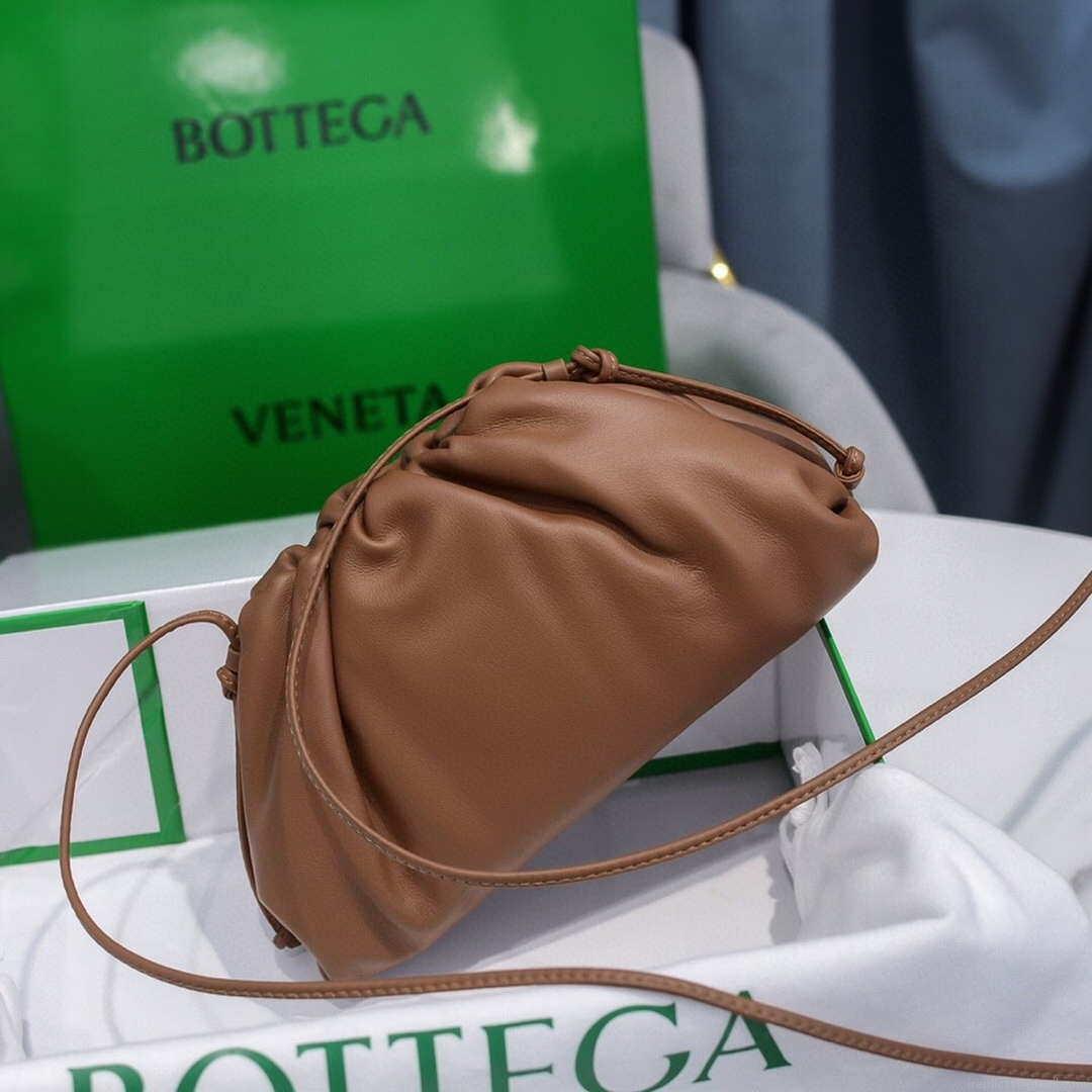 Bottega Veneta 585852 BV Mini Pouch Brown Bag