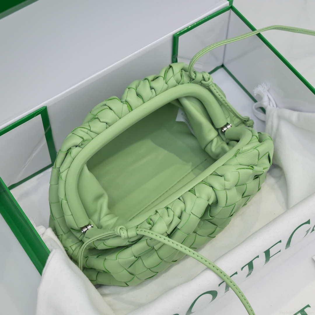 BV 585852VCPP13840 Bottega Veneta Mini Pouch Light Green