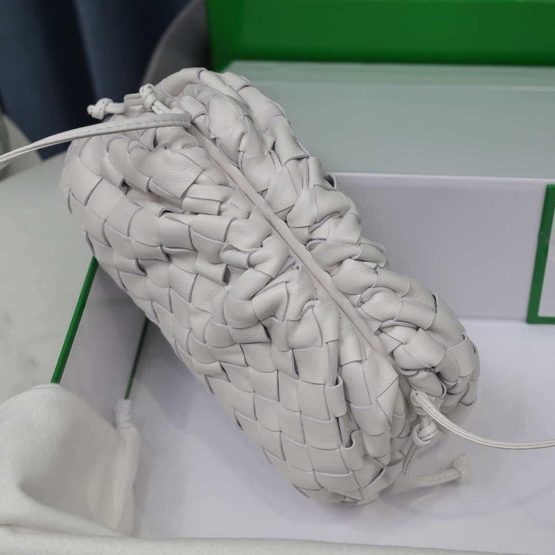 BV 585852 Bottega Veneta Mini Pouch intrecciato leather clutch with strap White