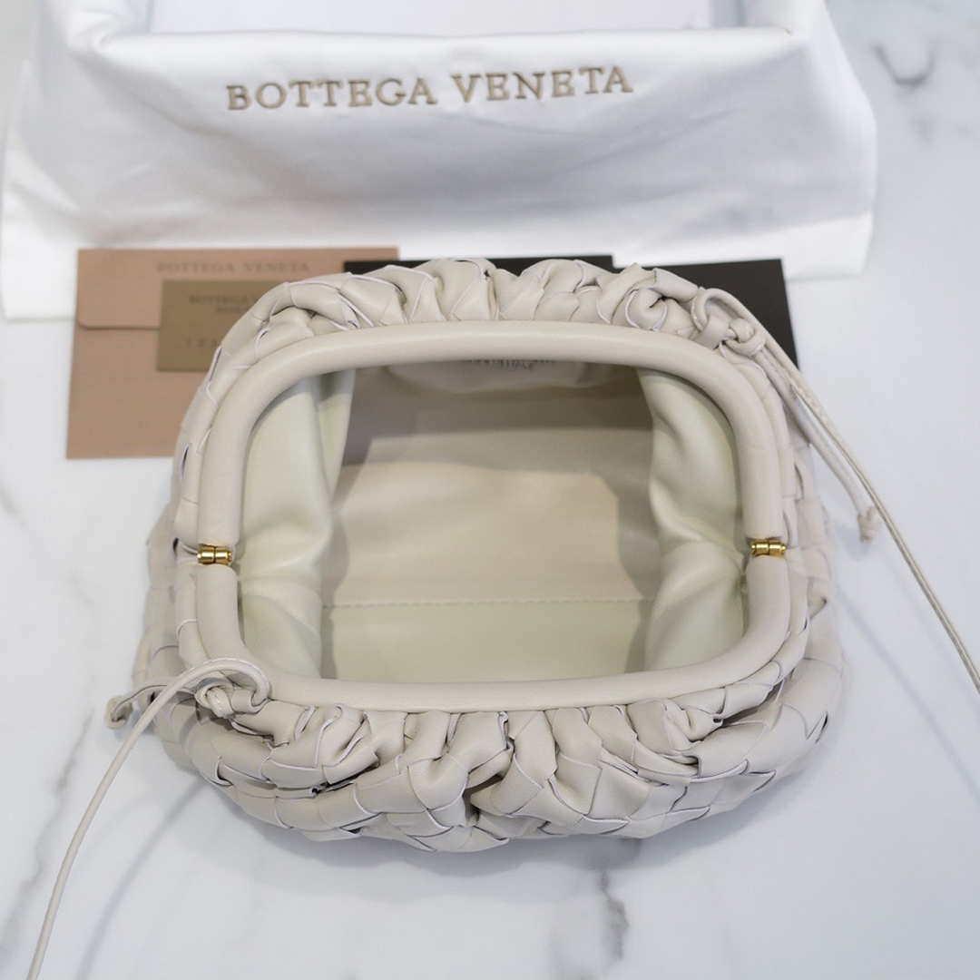 BV 585852 Bottega Veneta Mini Pouch intrecciato leather clutch with strap Beige