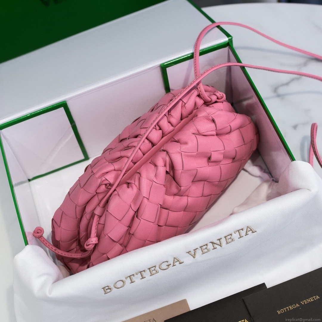 BV 585852 Bottega Veneta Mini Pouch intrecciato leather clutch with strap Pink