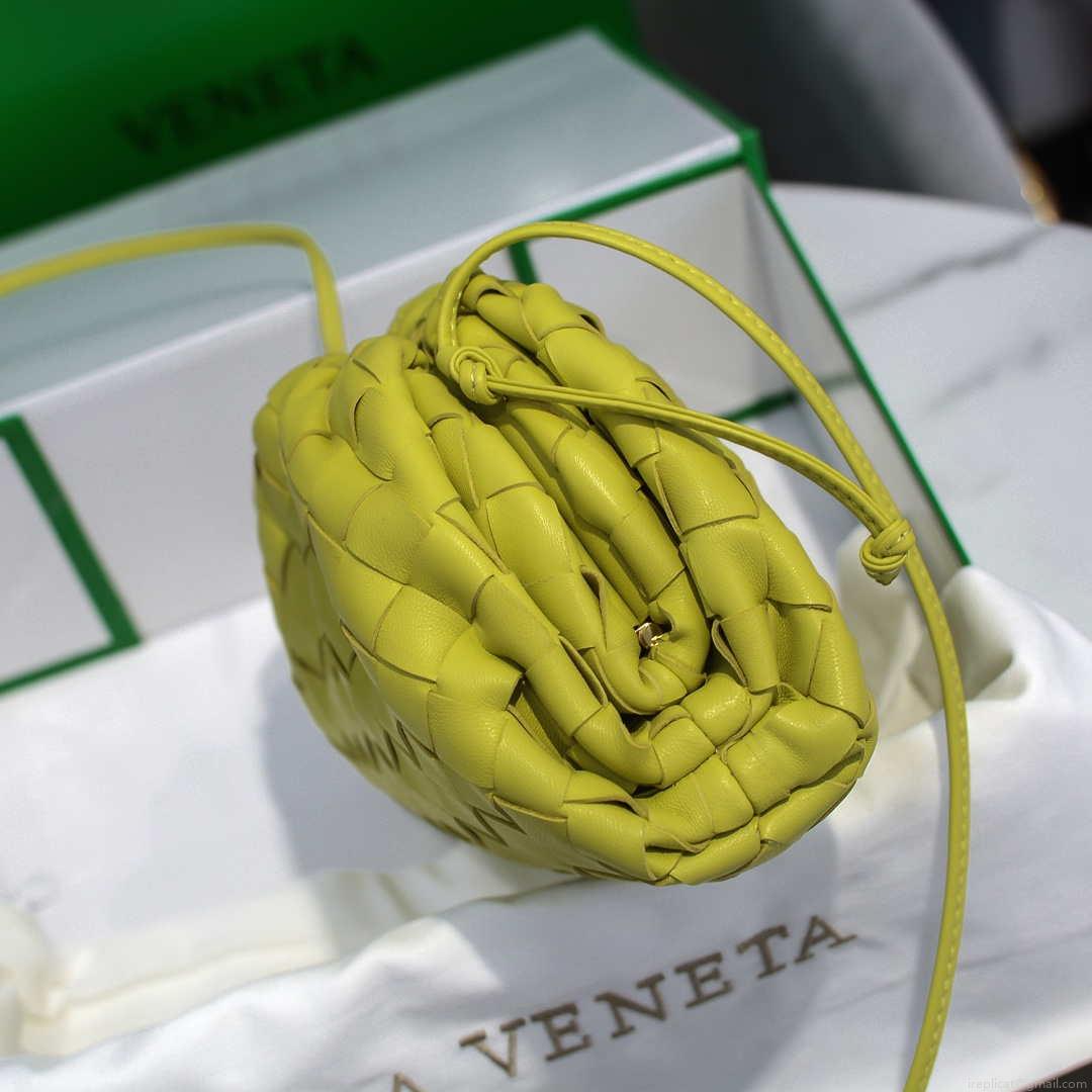 BV 585852 Bottega Veneta Mini Pouch intrecciato leather clutch with strap Lemon Green