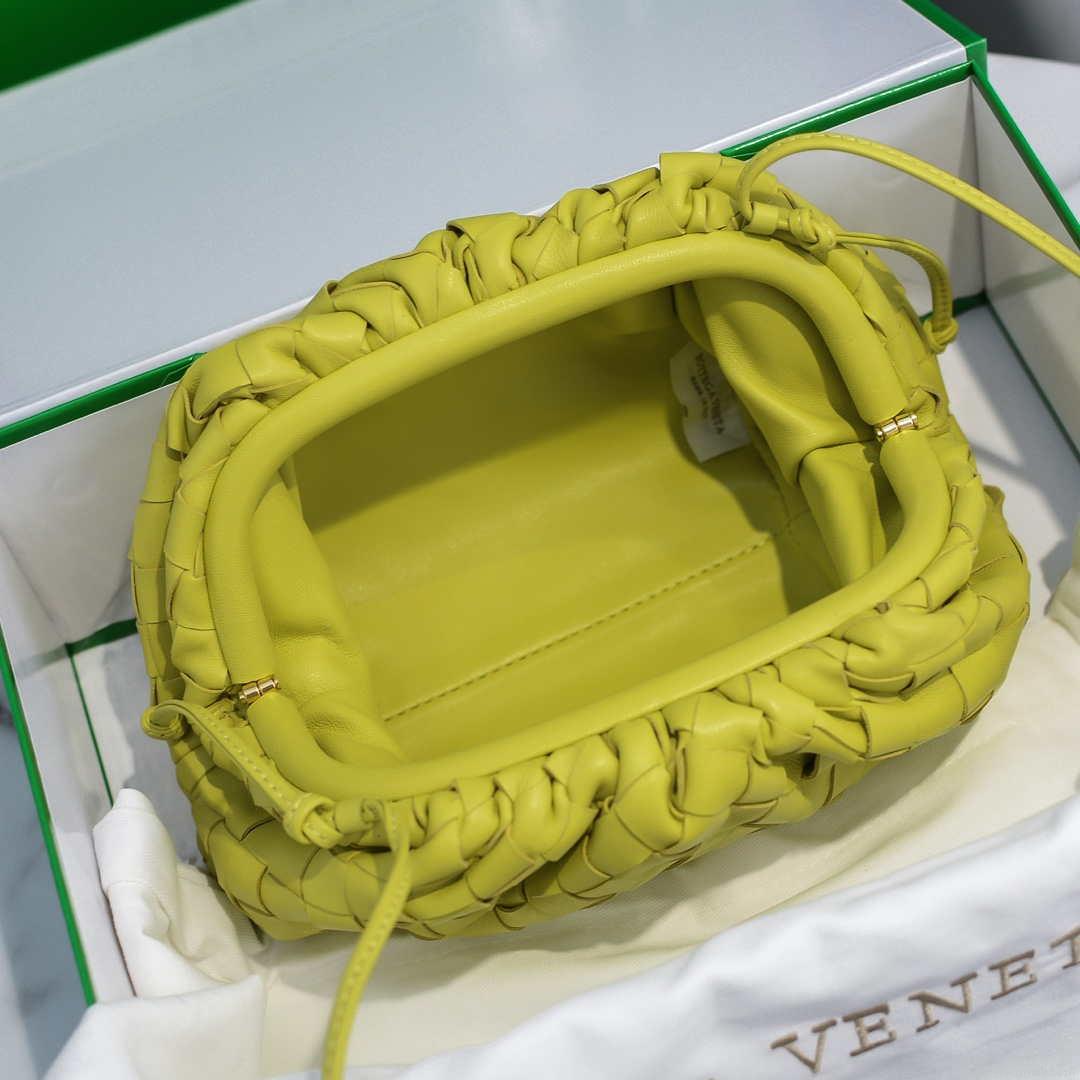 BV 585852 Bottega Veneta Mini Pouch intrecciato leather clutch with strap Lemon Green