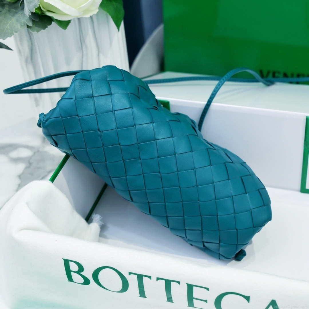 BV 585852 Bottega Veneta Mini Pouch intrecciato leather clutch with strap sapphire