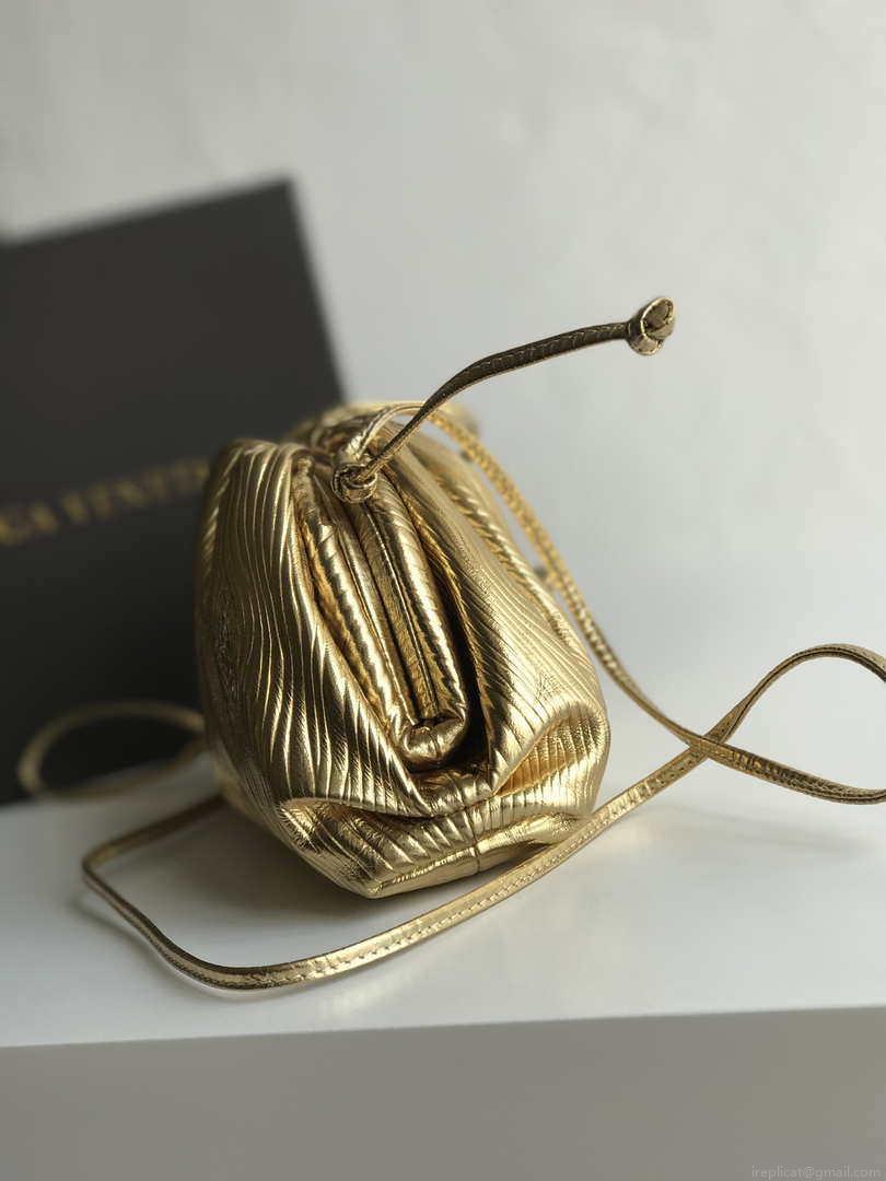 BV 585852 Bottega Veneta Mini Pouch Lambskin leather clutch with strap metallic Gold