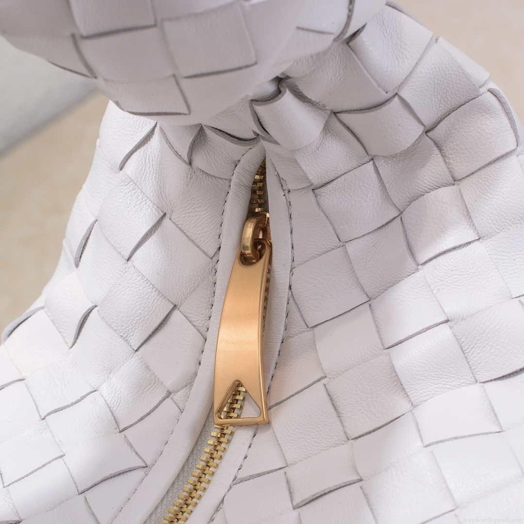Bottega Veneta BV 690225 Teen Jodie intrecciato leather shoulder bag White