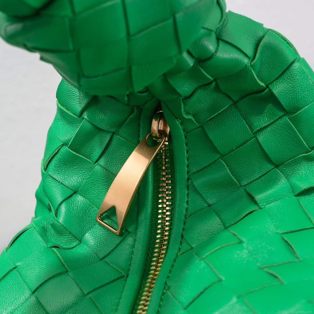 Bottega Veneta BV 690225 Teen Jodie intrecciato leather shoulder bag Green