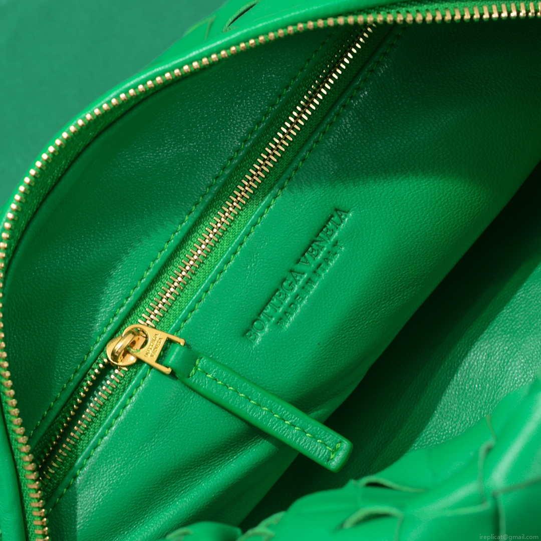 Bottega Veneta BV 690225 Teen Jodie intrecciato leather shoulder bag Green