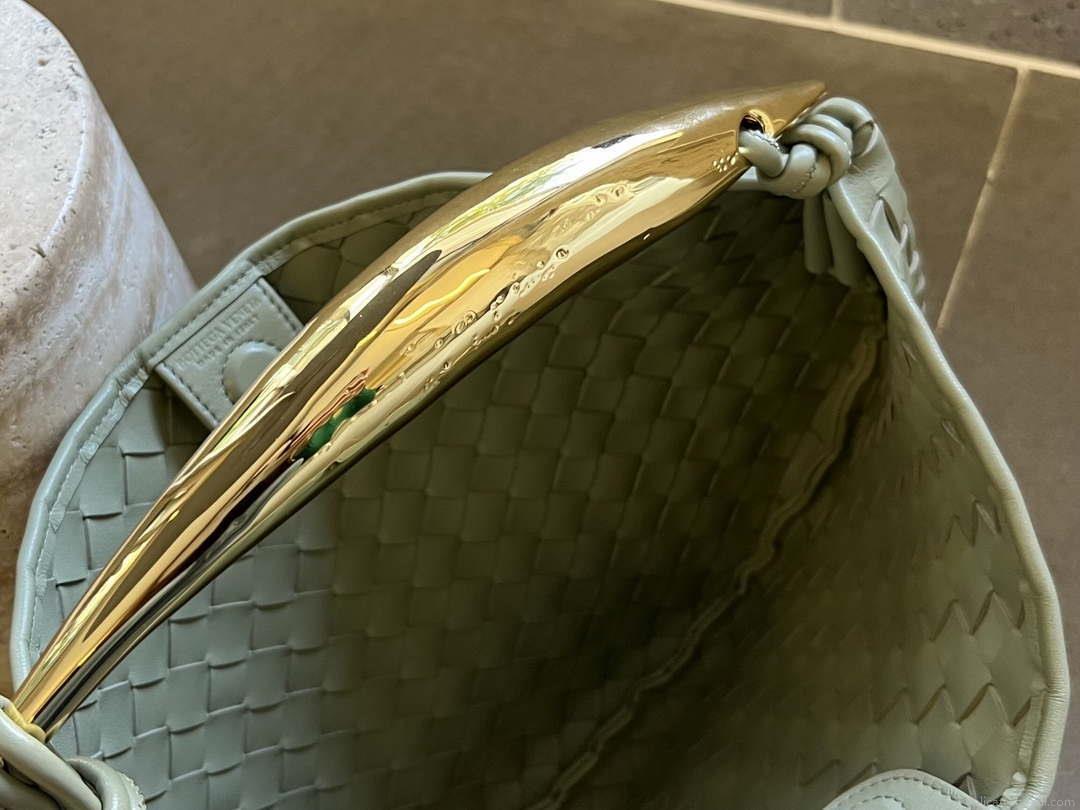 Bottega Veneta BV 716082 Sardine Travertine