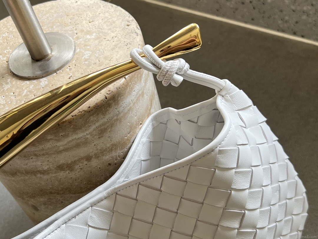 Bottega Veneta BV 716082 Sardine White
