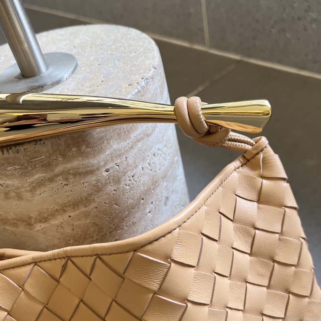 Bottega Veneta BV 716082 Sardine Apricot