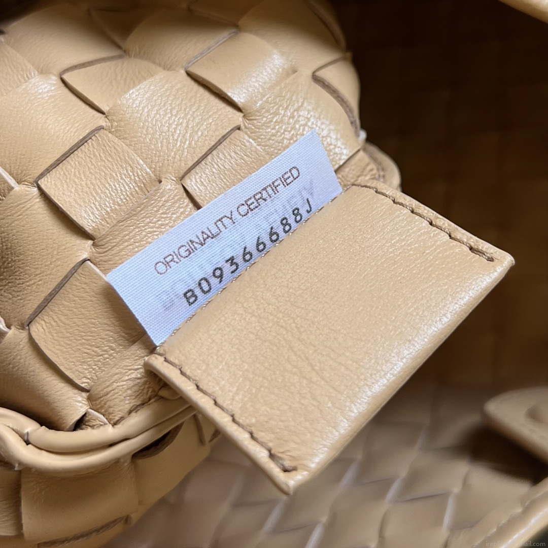 Bottega Veneta BV 716082 Sardine Apricot