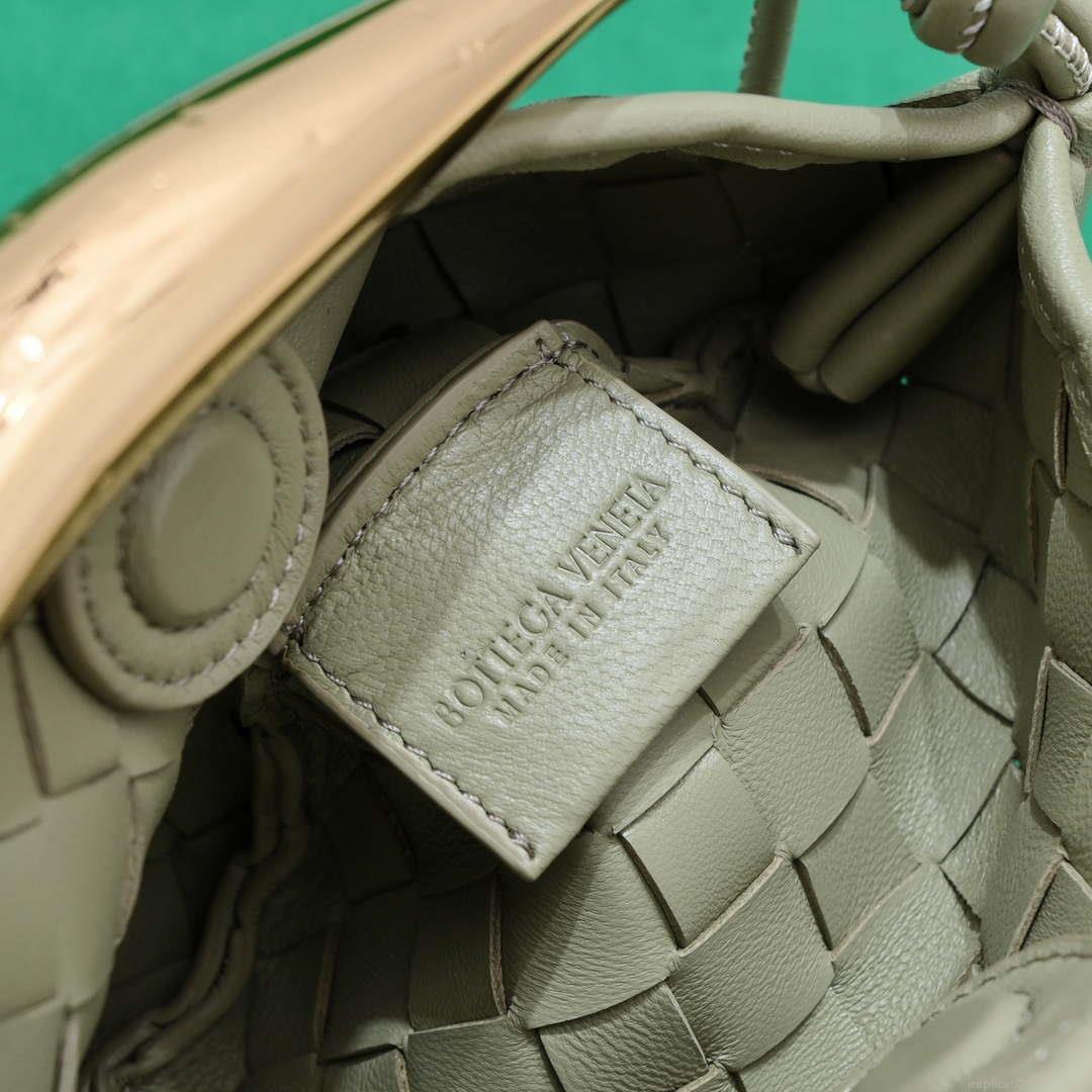 Bottega Veneta BV 744267 Mini Sardine Green