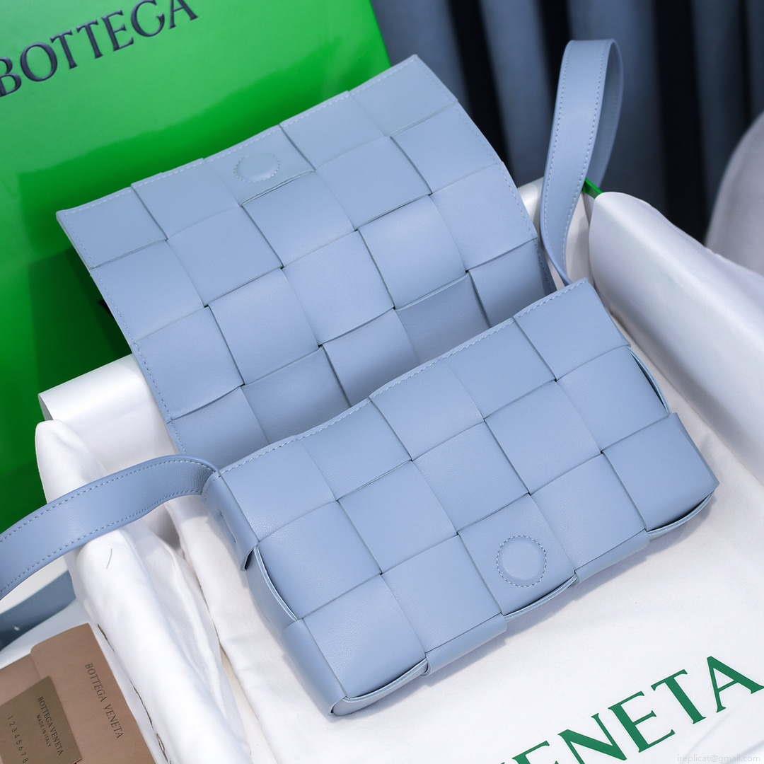 Bottega Veneta BV 578004 Cassette Cross-body bag soft lambskin leather BV89902