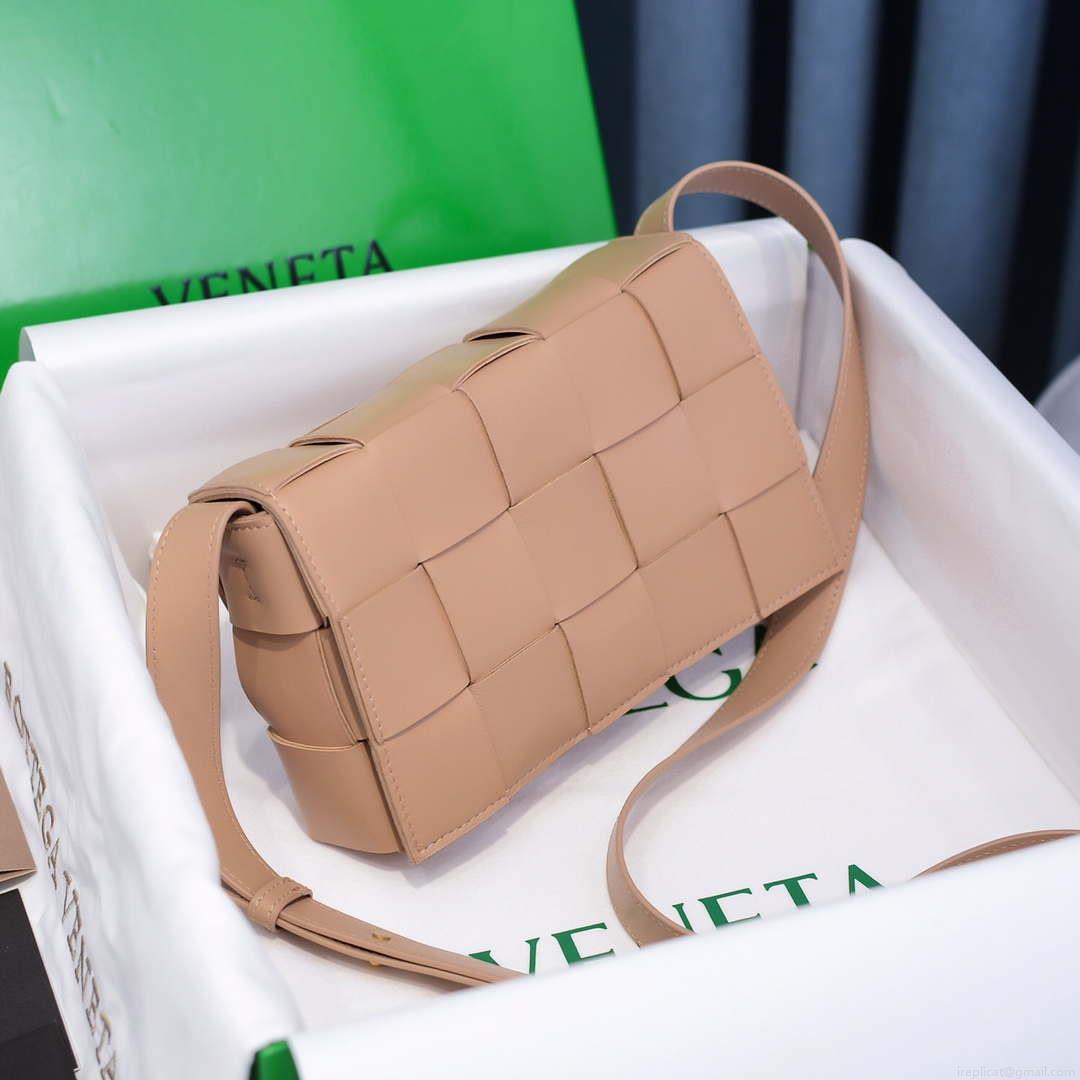 Bottega Veneta BV 578004 Cassette Cross-body bag soft lambskin leather BV89903