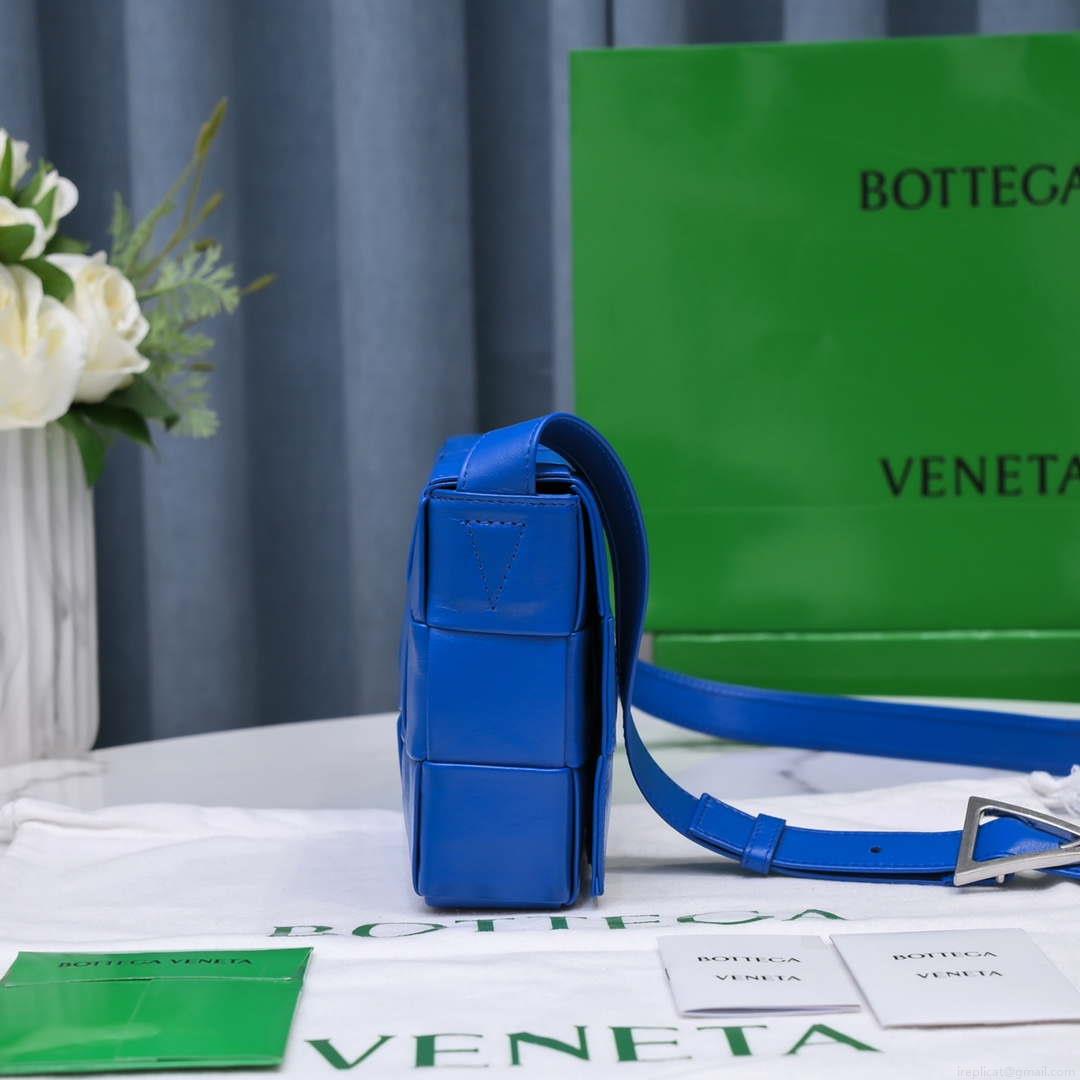 Bottega Veneta BV 578004 Cassette Cross-body bag soft lambskin leather BV89908