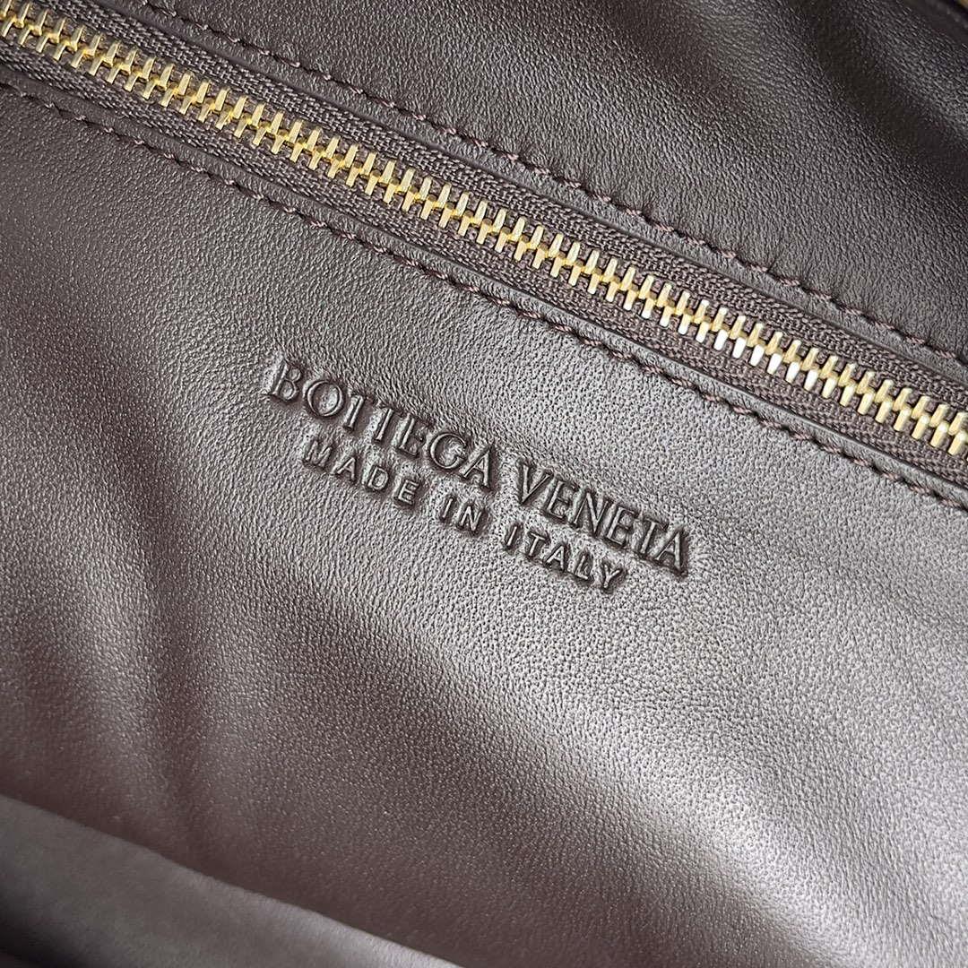 Bottega Veneta BV 600263 Medium Jodie Bag Dark Brown