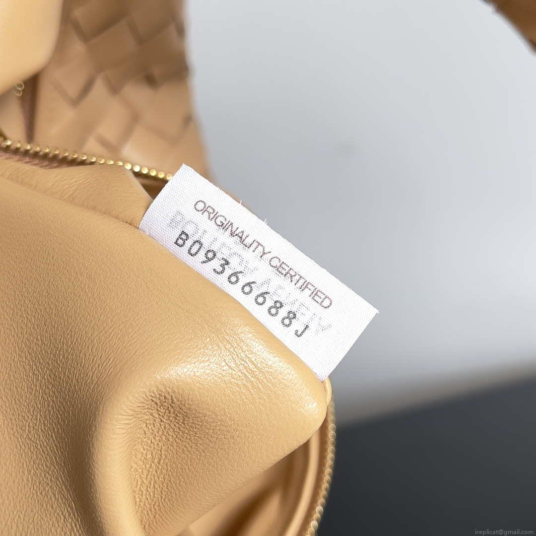 Bottega Veneta BV 600263 Medium Jodie Bag Apricot
