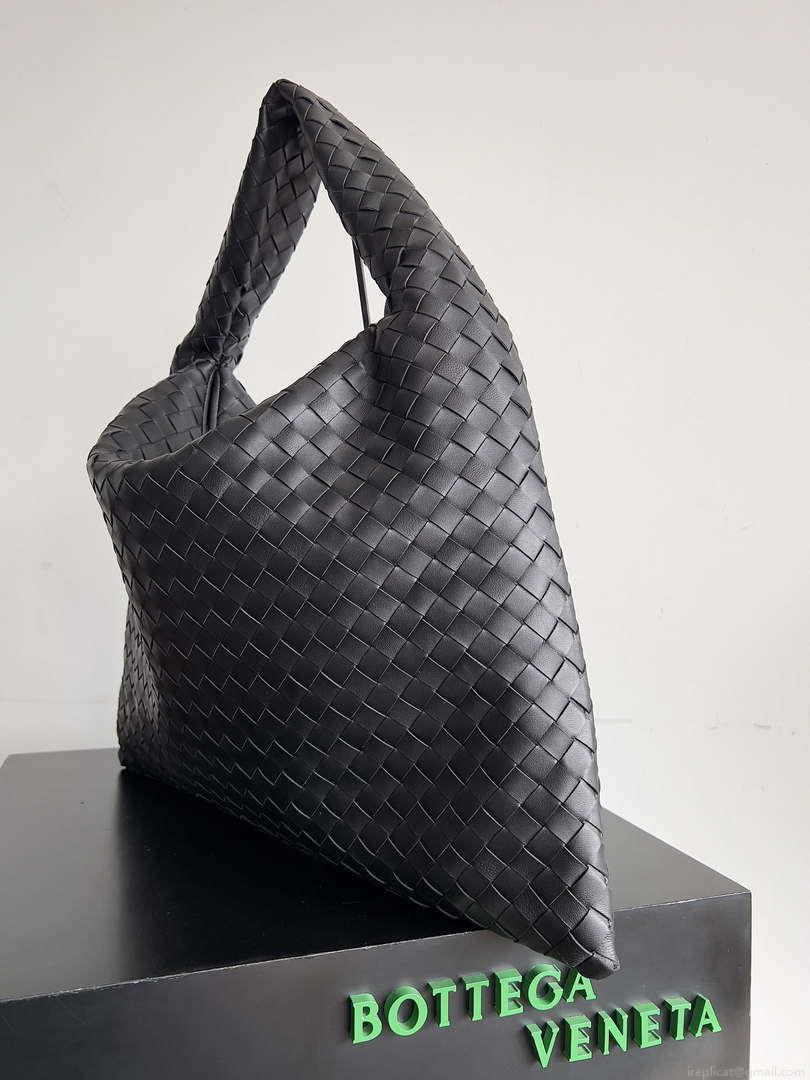 Bottega Veneta BV 763970 Large Hop Fondant Bag Black