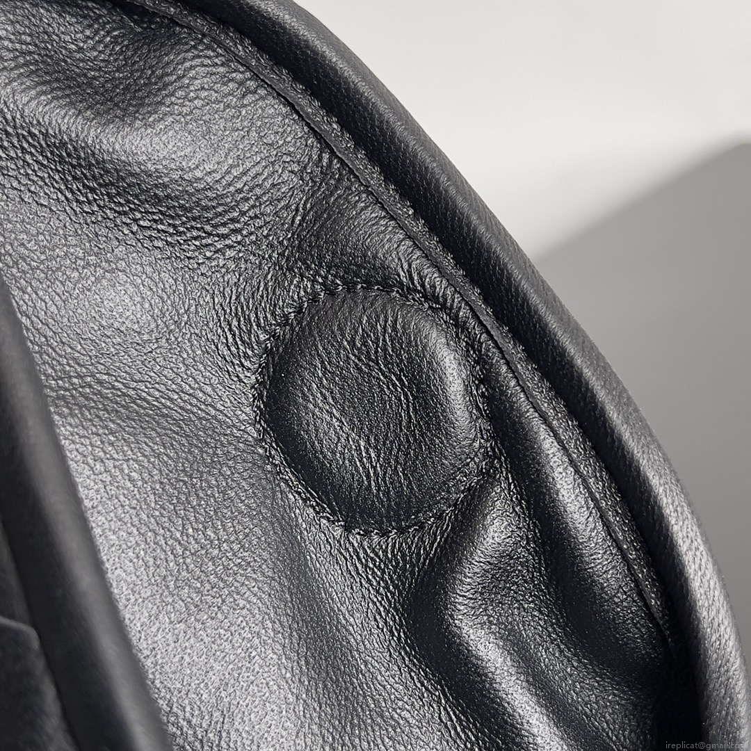 Bottega Veneta BV 763966 Small Hop oyster Bag Black