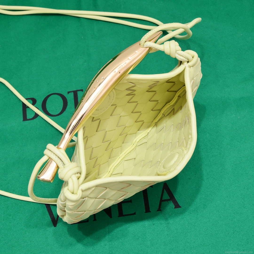 Bottega Veneta BV 744267 Mini Sardine Cross-body bag realised with Intrecciato Yellow