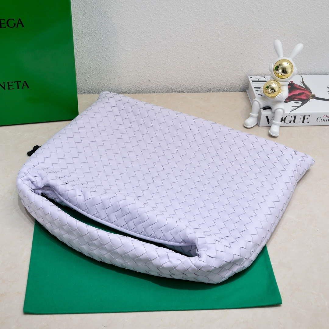 Bottega Veneta BV 763970 Large Hop Fondant Bag Purple