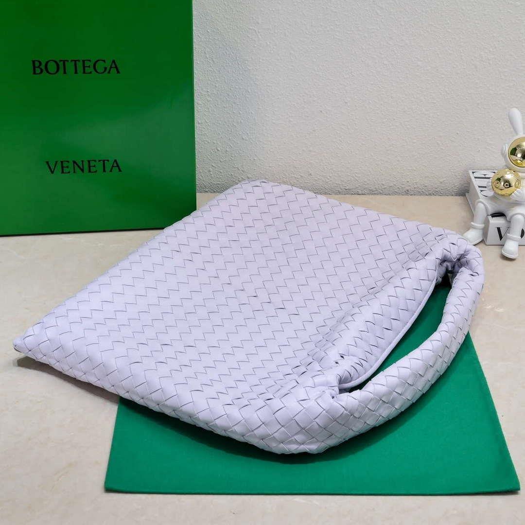 Bottega Veneta BV 763970 Large Hop Fondant Bag Purple