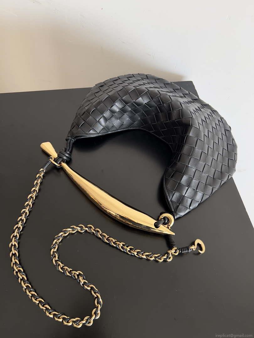 Bottega Veneta BV 776768 Sardine With Chain Black